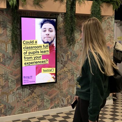 led-slimline-digital-signage-advertising-displays-standalone-plug-and-play-96